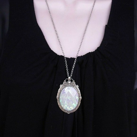 White Opal Aurora Borealis Necklace Antique Silver - Picture 4 of 6